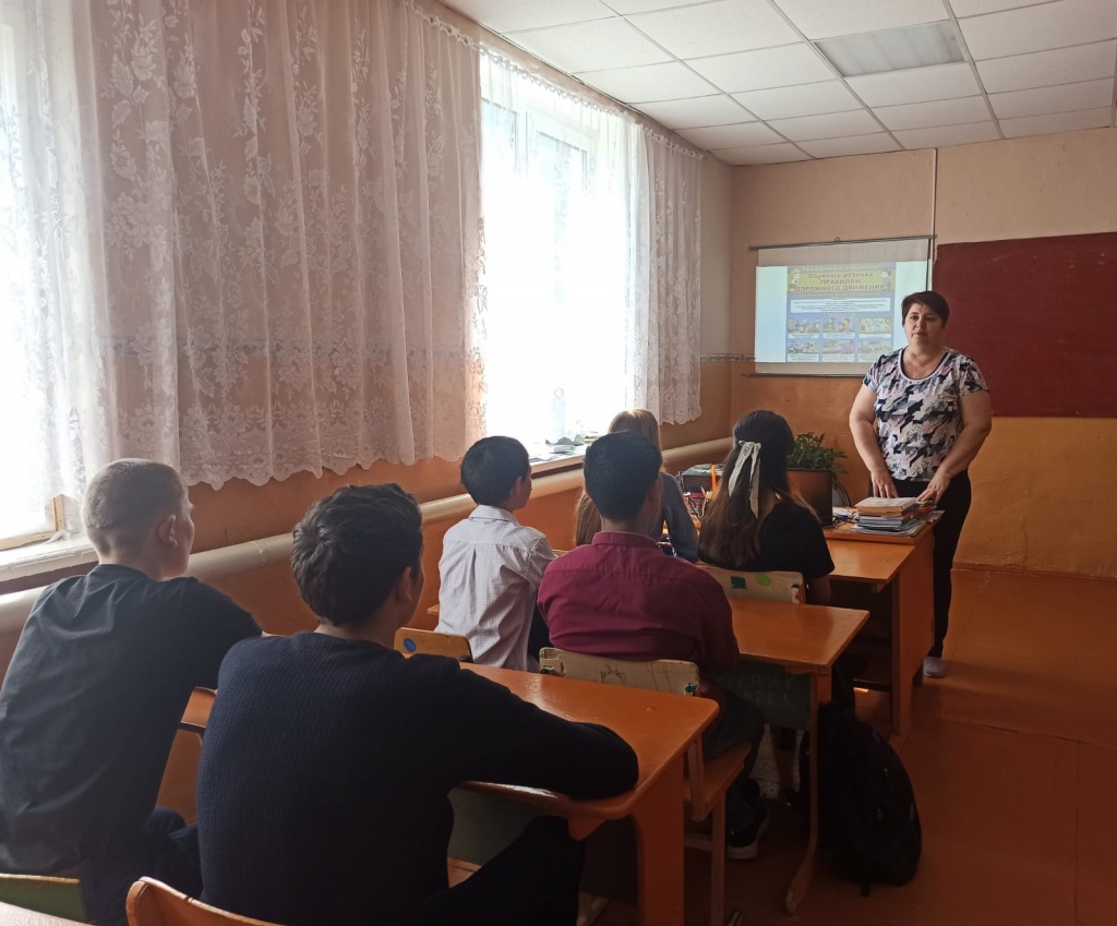 18.05.2023 г.МОУ СОШ с. Балаши прошёл единый день профилактики на тему __Профилактика правонарушений по ПДД и ЖД на транспорте - проезд вне салона, безбилетный проезд__.jpeg